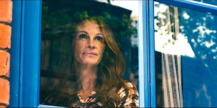 julia-roberts-in-leave-the-world-behind-1