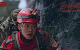 《你是我的英雄》下载百度云网盘资源下载[MP4]蓝光高清4k超清[HD1080p]阿里云盘缩略图