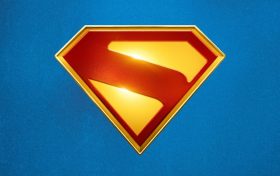 詹姆斯·古恩曝光新超人Logo，提前一年给DC电影热热身！缩略图